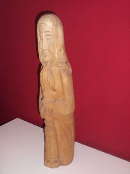 Preview: alte Holzschnitzerei, Bäuerin