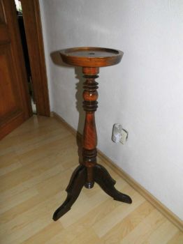 alter Blumenständer, Blumenhocker 70er Jahren