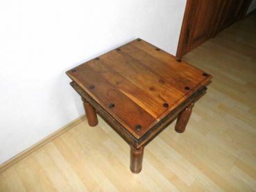 Preview: rustikaler Couchtisch, Beistelltisch wohnfertig