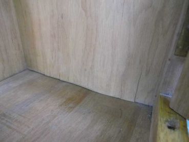 alte Verkaufsvitrine Wandvitrine Vitrine Glasvitrine Kolonialwarenladen Tante Emma  Eckvitrine