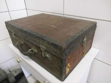 Preview: alter Reisekoffer von Julius Rascher aus Greiz