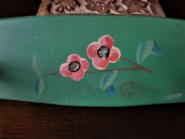 Preview: alte Wandgarderobe, Bauernmalerei, Hakenleiste, Garderobe, handbemalt, Blumenmotiv