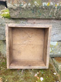 Preview: kleine urige Holzkiste, Aufbewahrung, super Deko