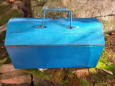 Preview: alte Werkzeugkiste, Werkzeugkoffer, Metallkiste, Oldtimer, Top