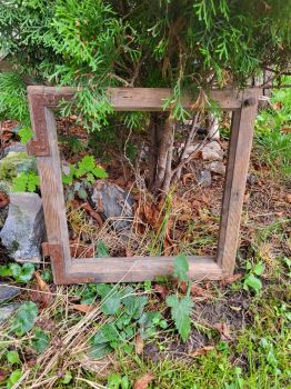 uriges Holzfenster, Fenster, Dekoration