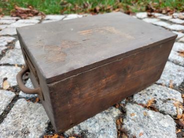 Preview: alte Holzkiste, Werkstattkasten, Aufbewahrung
