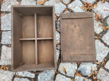 Preview: alte Holzkiste, Werkstattkasten, Aufbewahrung