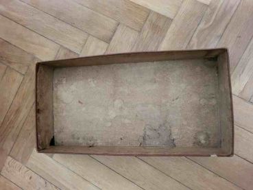 Preview: sehr tiefe Schublade aus Pappe, 30er Jahre Schubkasten, Muschelgriff