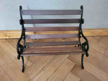 alte Puppen Sitzbank, Gusseisen