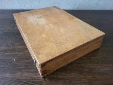 Preview: alte Holzkiste, Holzkasten, Aufbewahrung, Dekoration