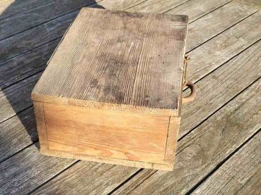 Preview: kleinere Holzkiste, Weichholz, Transportkiste