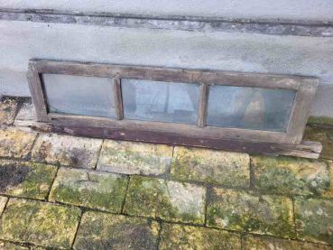 Preview: altes Holzfenster, Fenster, Oberlicht, shabby chic, Dekoration