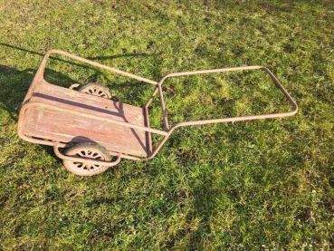 Preview: alter Handwagen Bollerwagen, Metallwagen
