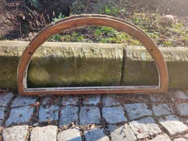 Preview: altes Holzfenster, Fenster, halbrund, Dekoration