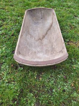 Preview: alter Holztrog Backmulde Backtrog Holzmolle Molle Planzgefäß