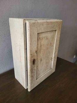 Preview: alter Medikamentenschrank, Hängeschrank, Erste Hilfe Schrank