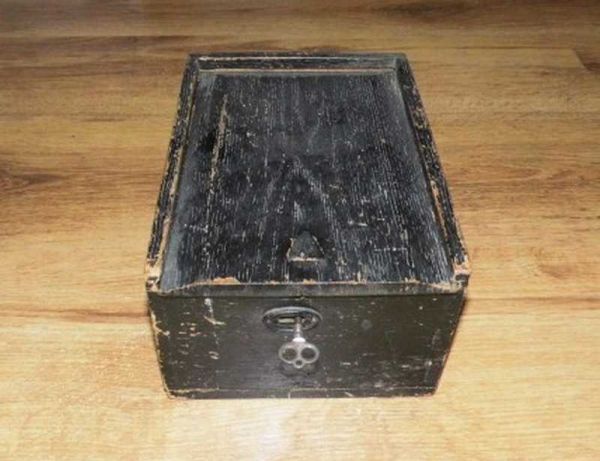 alte Holzkiste aus dem 1 Weltkrieg, 1 WK