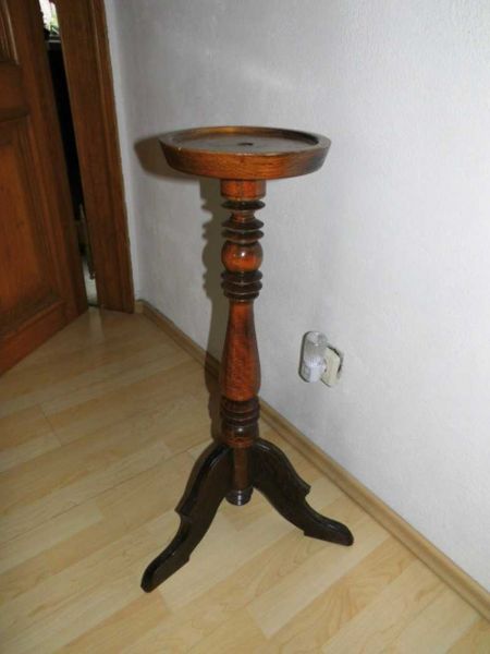 alter Blumenständer, Blumenhocker 70er Jahren