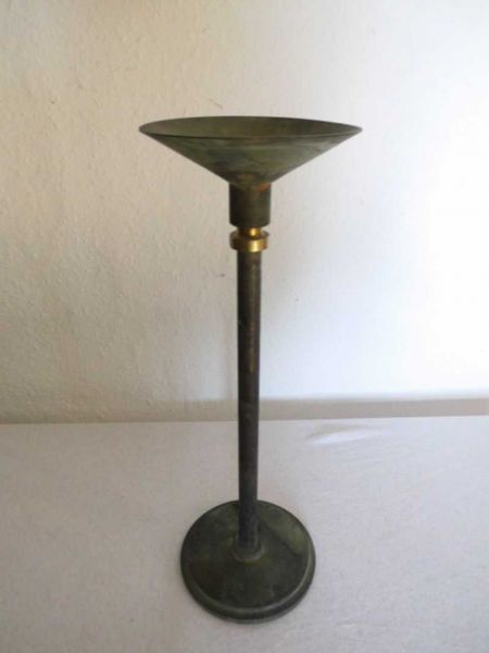 Kerzenständer aus Messing mit schöner Patina