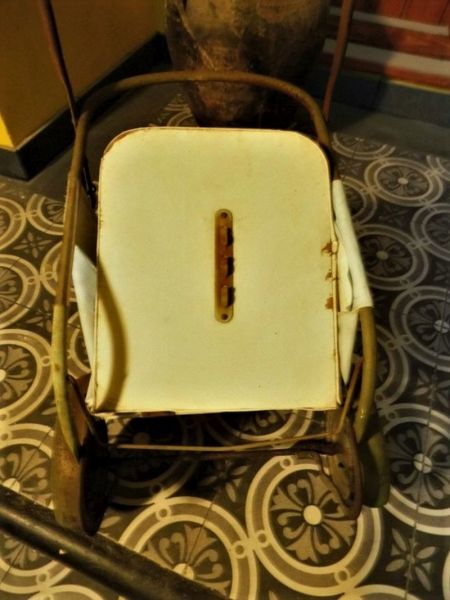 alter Puppenwagen, Sportwagen aus den 50er Jahren