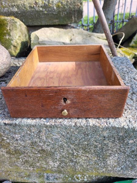 alte Schublade, Schubkasten, Holzschublade