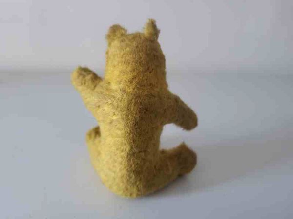 sehr alter und kleiner Teddybär, Stroh / Holzwolle Füllung