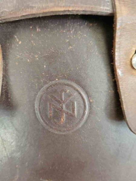 alte kleinere Erste Hilfe Leder Tasche Militärtasche Armee Sanitätertasche