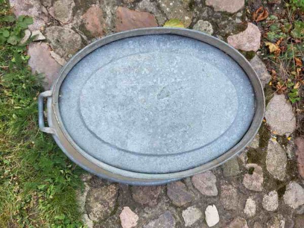alte Zinkwanne, gut erhalten, Wanne Badewanne, Waschwanne, Pflanzgefäß