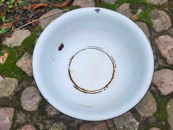 weiße emaille Schüssel, Waschschüssel, Pflanzschale, Pflanztopf