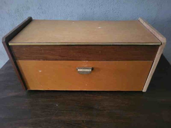 großes Nähkästchen aus den 60er Jahren für Bastler