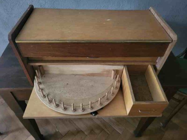 großes Nähkästchen aus den 60er Jahren für Bastler