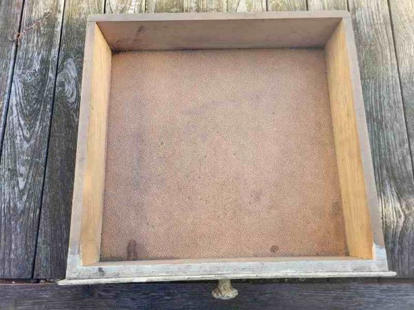 alte Schublade, Schubkasten, Holzschublade Küchenschrank / Küchentisch