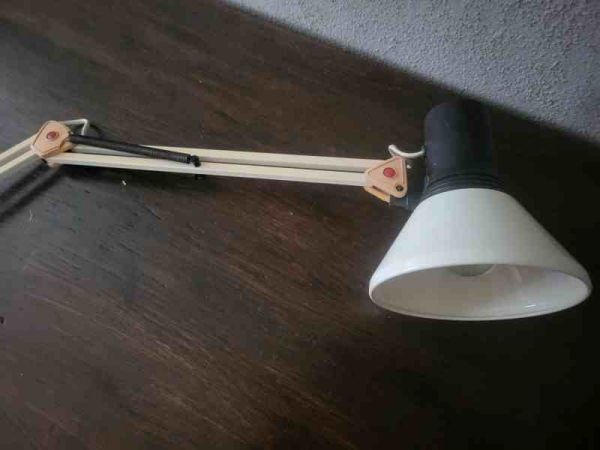 alte DDR Narva Schreibtischlampe, Gelenkarm, Bürolampe