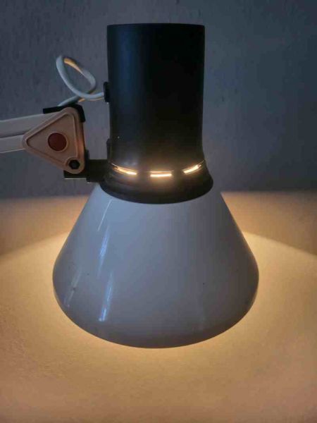alte DDR Narva Schreibtischlampe, Gelenkarm, Bürolampe