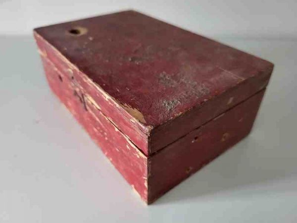 kleine alte Holzkiste, Aufbewahrung, Dekoration