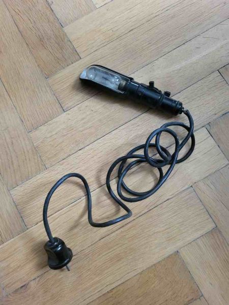 alte Singer Nähmaschinenlampe aus Bakelit Nähmaschinenbeleuchtung, alles noch Original