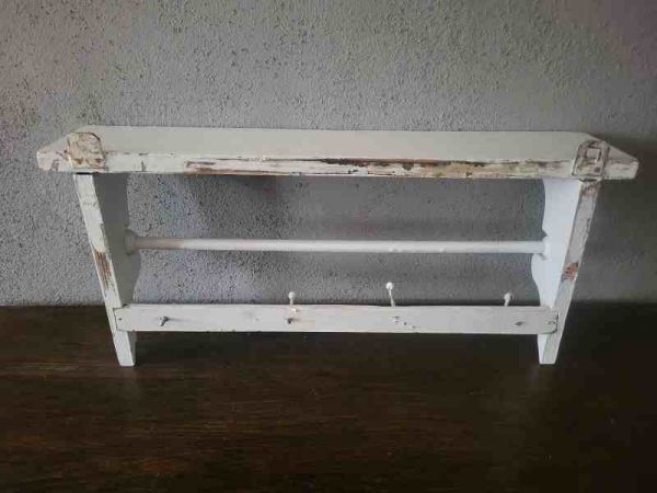 altes Wandregal, Küchenregal, Gewürzregal aus Massivholz