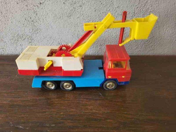 DDR Autobagger Bagger LKW Spielzeugauto VEB Plaho 70er