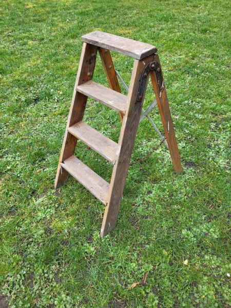 alte Holzleiter Bockleiter Klappleiter