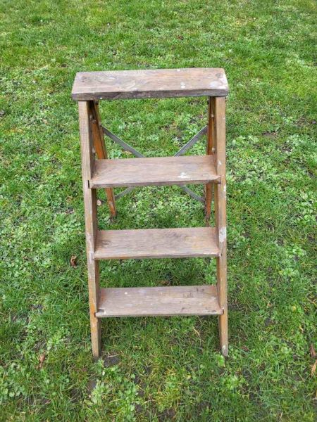 alte Holzleiter Bockleiter Klappleiter