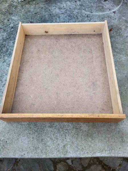 alte Schublade, Schubkasten, Holzschublade Küchenschrank / Küchentisch