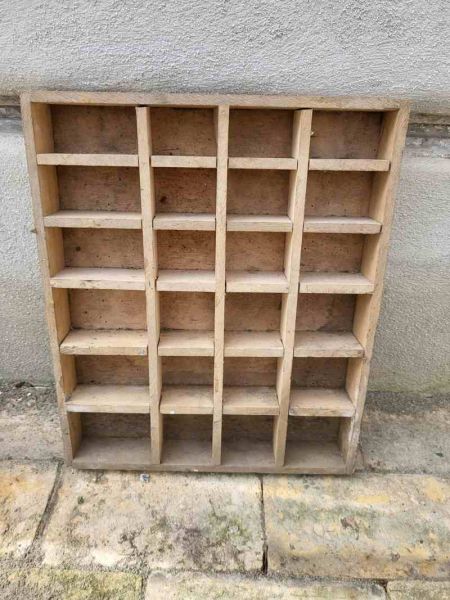 urige alte Holzkiste, Aufbewahrung, Setzkasten