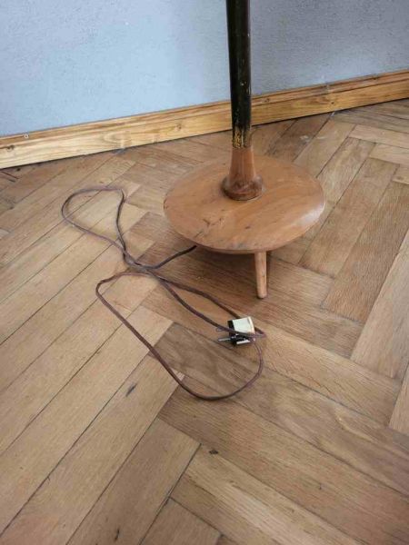 alte Stehlampe aus den 50er Jahren, Tütenlampe, Midcentury Design Messing Rockabilly