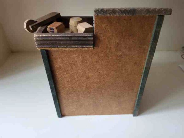 Gebäude / Gemischtwarenladen