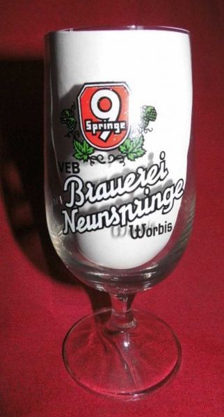 Neunspringe Bierglas
